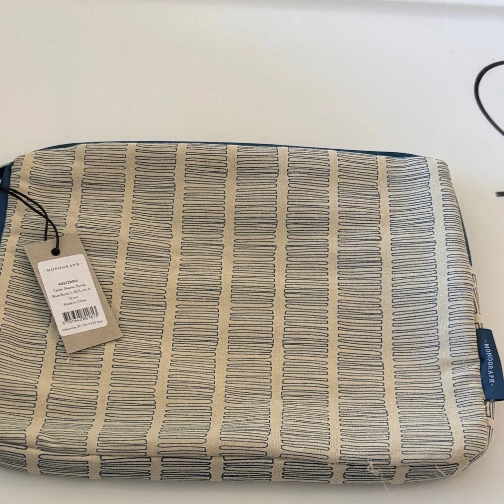 Stylish Blue and Cream Tablet Cover